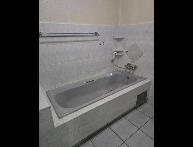 2 BEDROOM TOWNHOUSE FOR SALE IN DUNNOTTAR